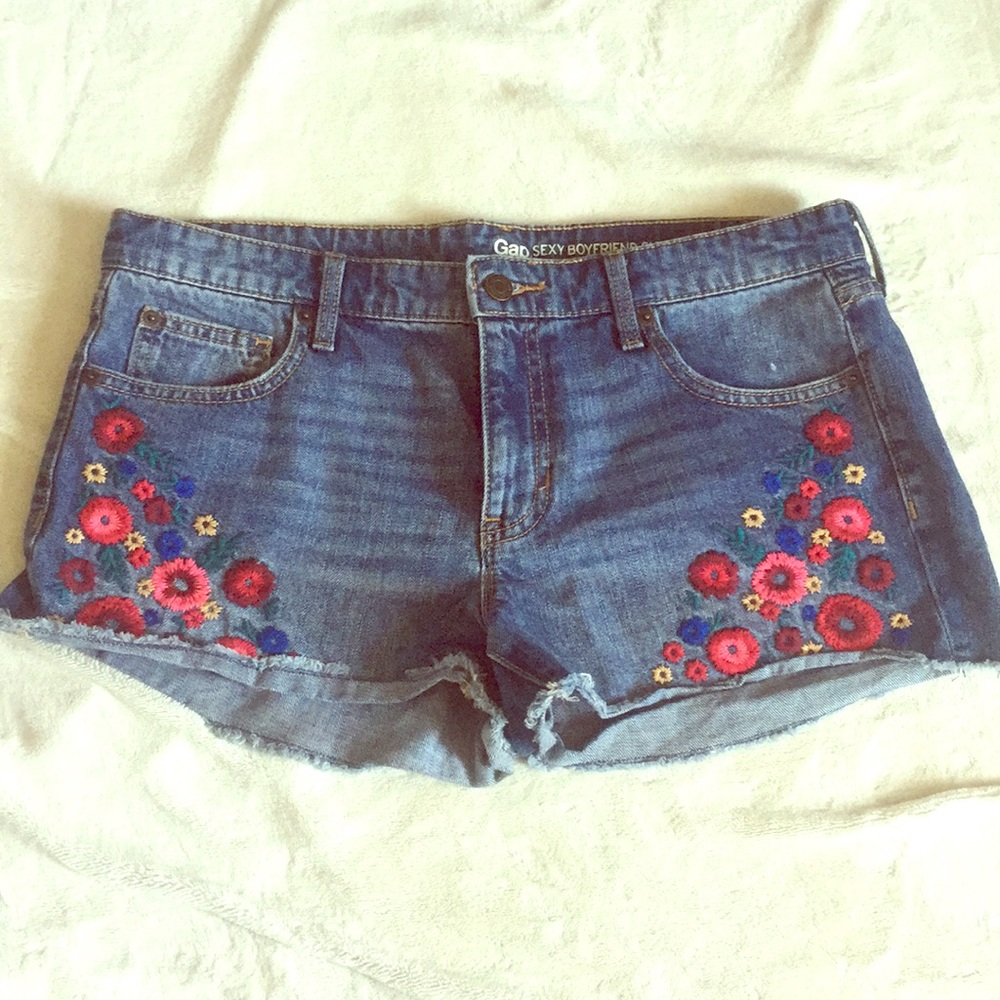 Gap sexy boyfriend shorts